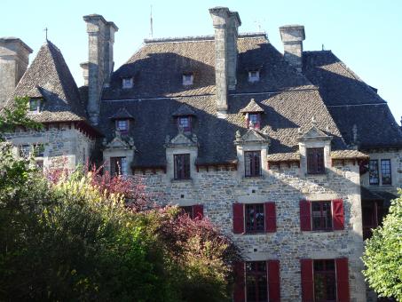 Free Stock Photo of Notice the sophisticated masonry and the fish scales schiste tiles