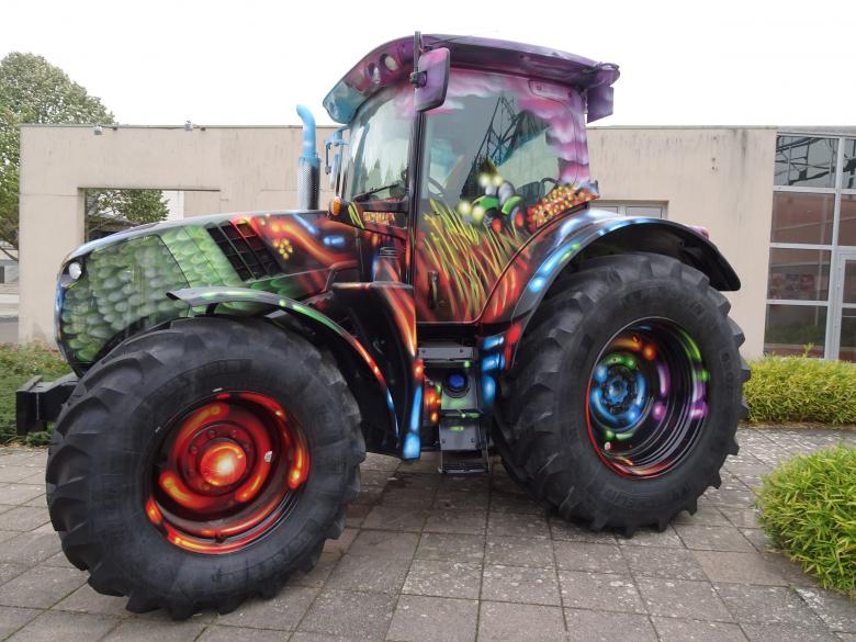 Free stock image of Bio farm tractor created by GAIMARD Jacques