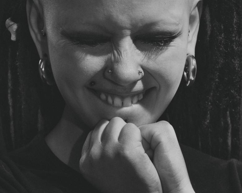Free stock image of Expressive Black and White Female Portrait created by Alexander Krivitskiy