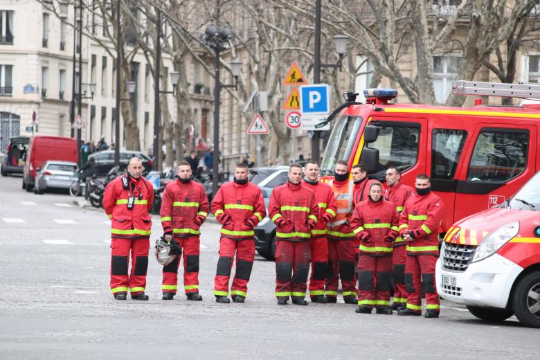 Free stock image of Firemen waiting for the first casualties... created by GAIMARD Jacques
