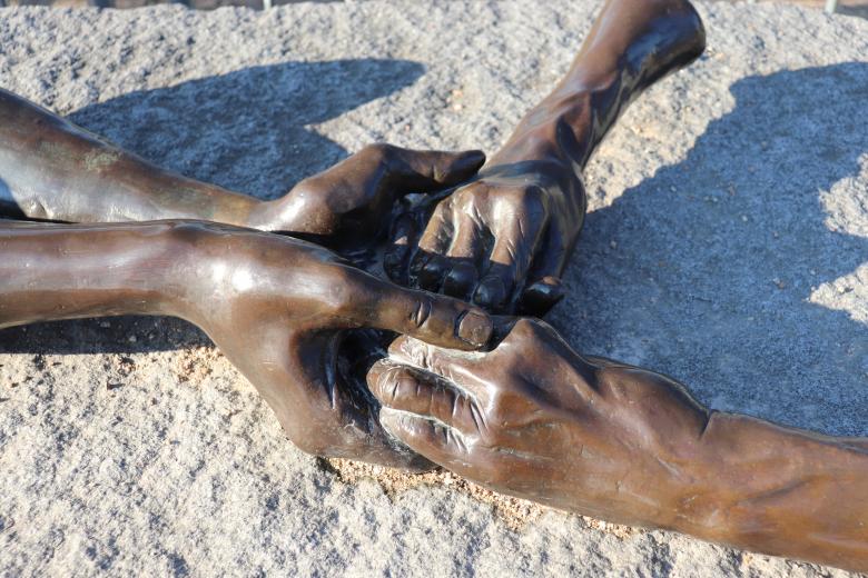 Free stock image of Cross your fingers!! created by GAIMARD Jacques