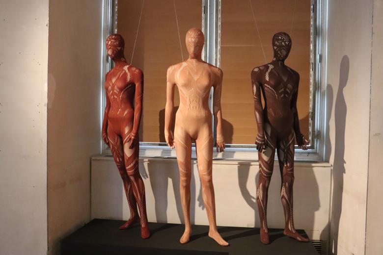 Free stock image of Japanese fashion dummies created by GAIMARD Jacques