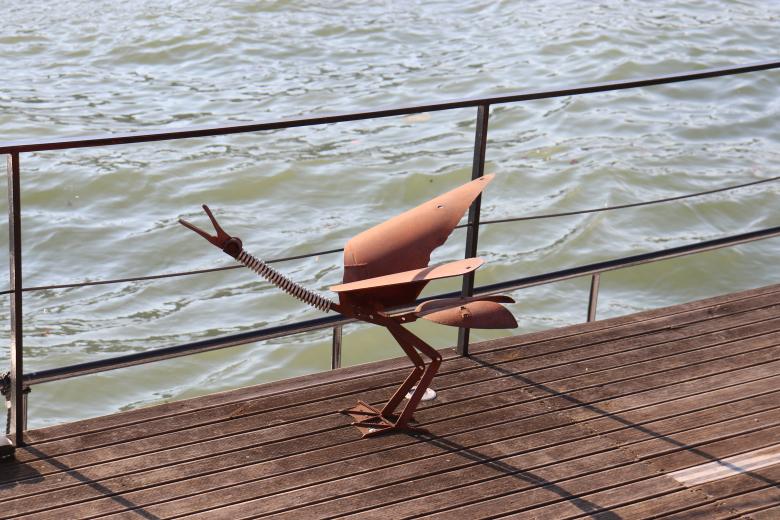 Free stock image of Iron bird on a river boat created by GAIMARD Jacques