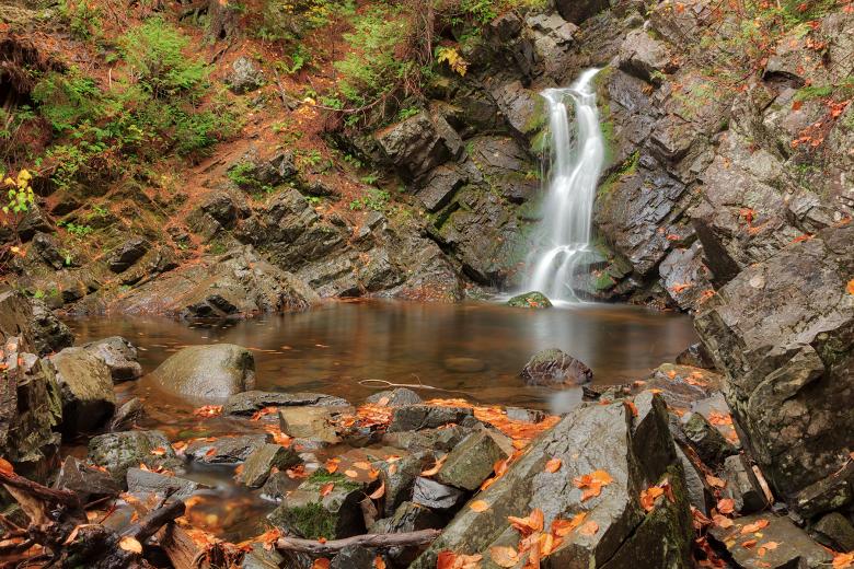 Free stock image of Rugged Autumn Howland Falls created by Nicolas Raymond