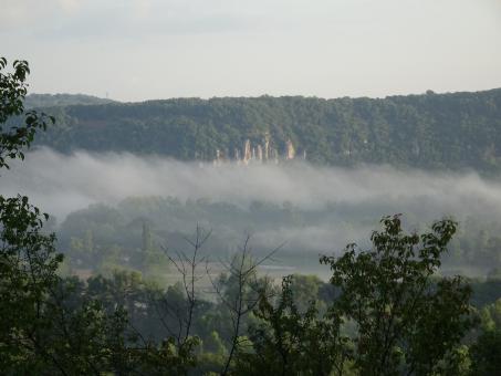 Morning mist over the valley - Free Stock Photo