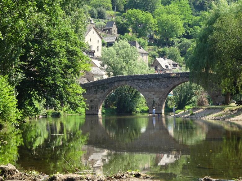 Free stock image of Bridge over untroubled water created by GAIMARD Jacques