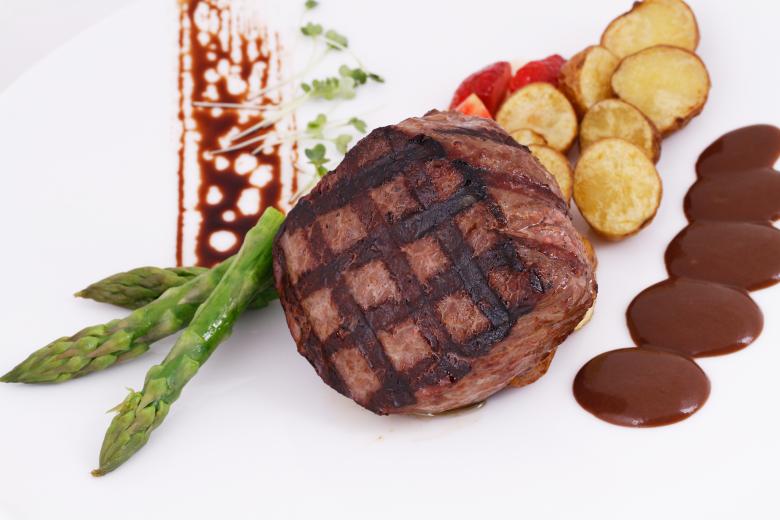 Free stock image of Beef Steak Dish created by Suandana Ipandemade