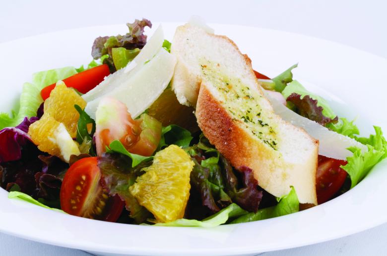 Free stock image of Fresh Salad with Garlic Bread created by Suandana Ipandemade