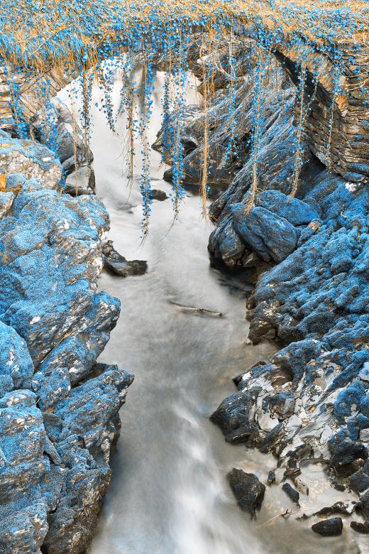 Free stock image of Blue Roman Moss Bridge created by Nicolas Raymond
