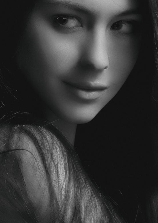 Free stock image of Beautiful Girl Studio Portrait created by Alexander Krivitskiy