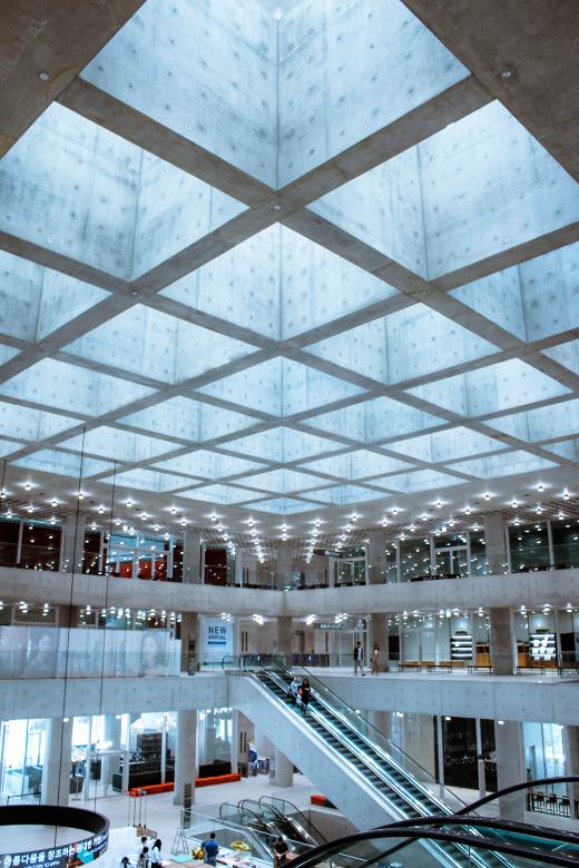 Free stock image of Amorepacific Building Interior, Seoul created by Tom Hill