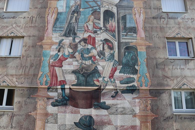 Free stock image of Wall mural on residential building created by GAIMARD Jacques