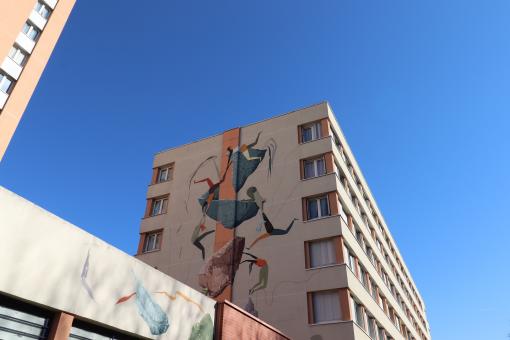 Wall painting on a tall building - Free Stock Photo