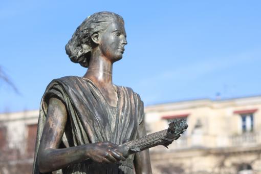 Free Stock Photo of Bronze woman sculpture