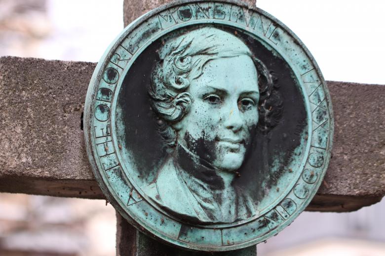 Free stock image of Bronze bas-relief on a cross created by GAIMARD Jacques
