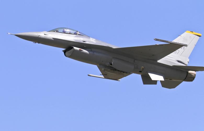 Free stock image of Lockheed Martin F-16 created by John Torcasio