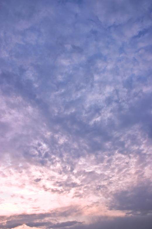 Free stock image of Light Purple Cloudy Sky created by Bjorgvin