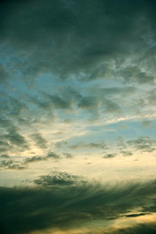 Free stock image of Cloudy Sky Background created by Bjorgvin