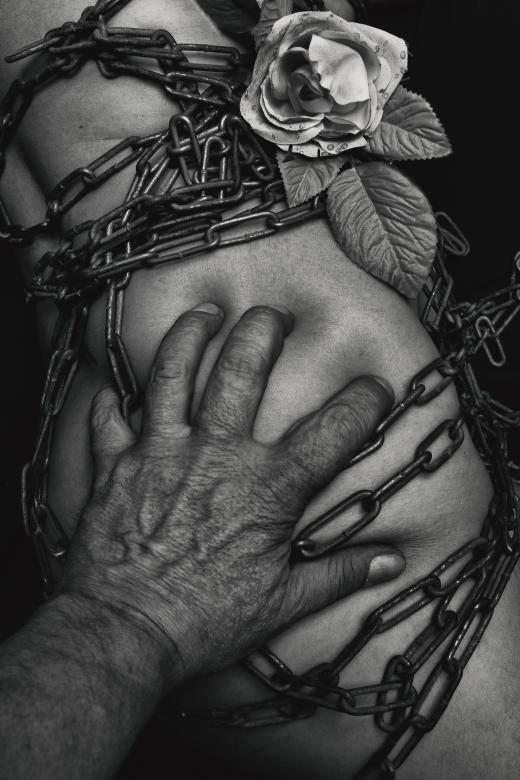Free stock image of Hand on Chained Body - Black and White created by Alexander Krivitskiy