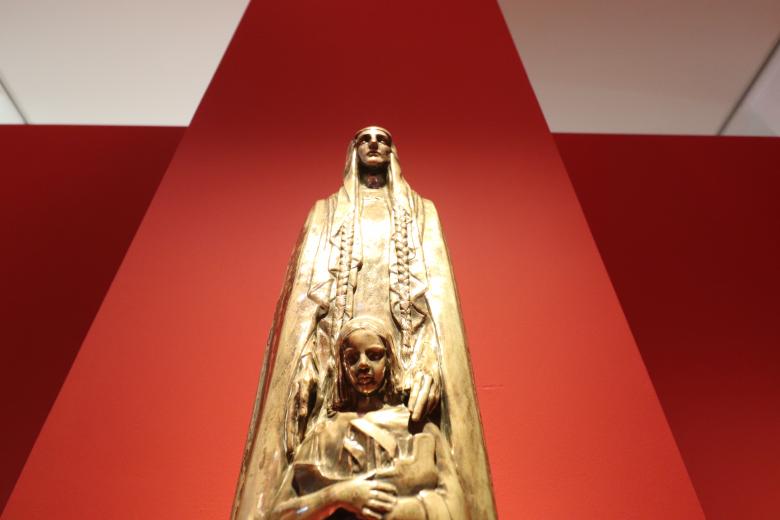 Free stock image of Woman and child statue created by GAIMARD Jacques