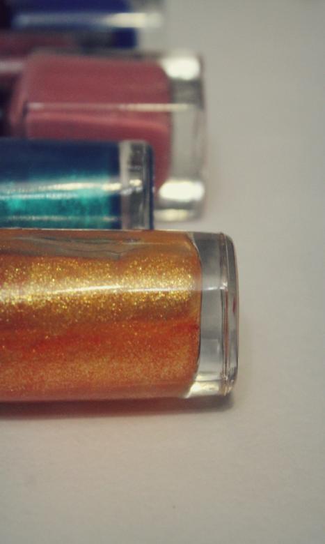 Free stock image of Set: nail polish bottles created by NomeVizualizzato