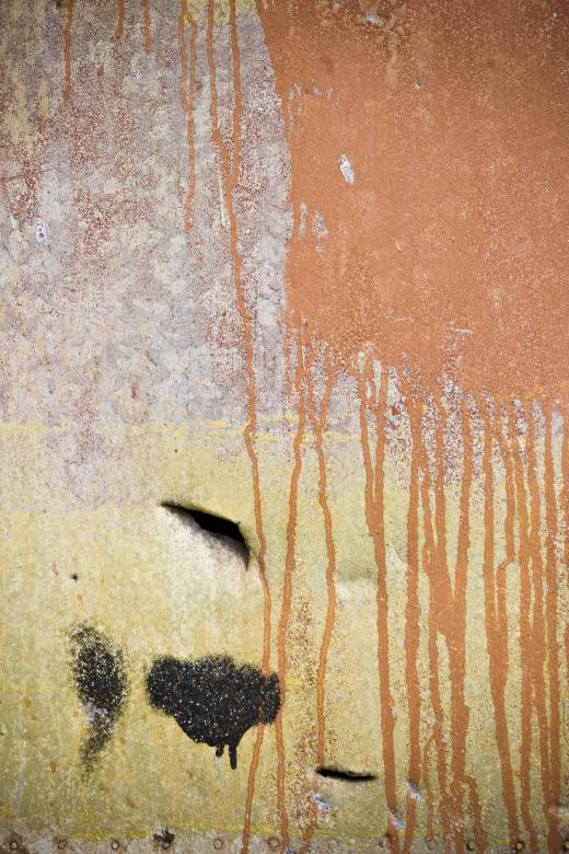 Free stock image of Spray Painted Old Surface created by Bjorgvin