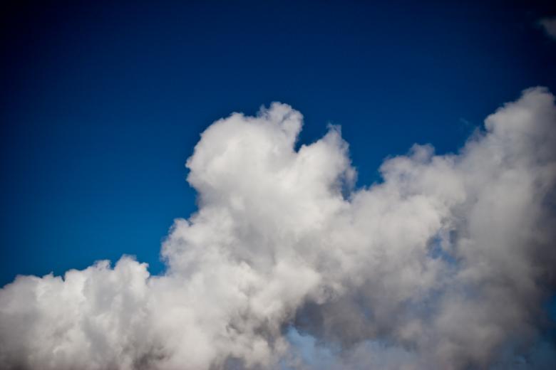 Free stock image of Geothermal White Smoke Clouds created by Bjorgvin