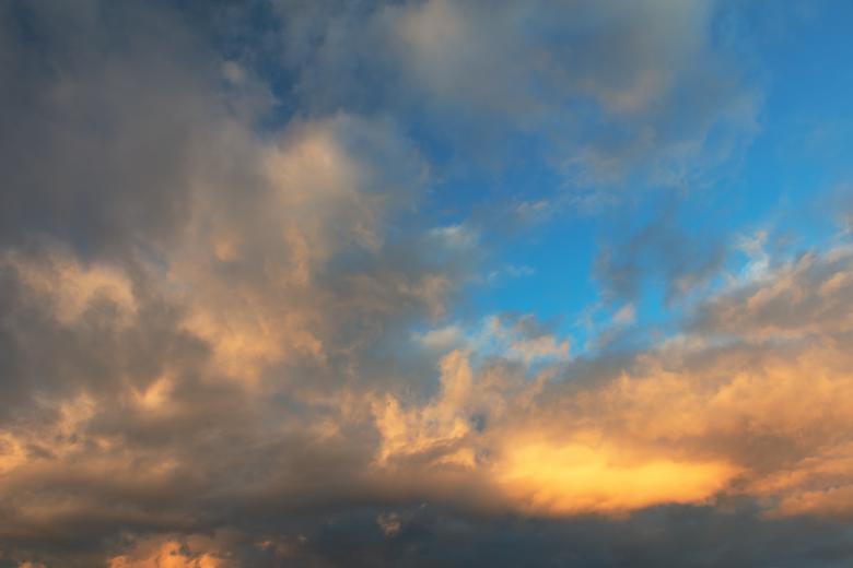 Free stock image of Glowing Sunrise Clouds created by Nicolas Raymond