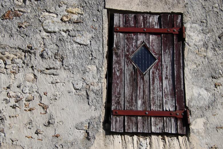 Free stock image of Rusted and abandoned window wood shutter created by GAIMARD Jacques