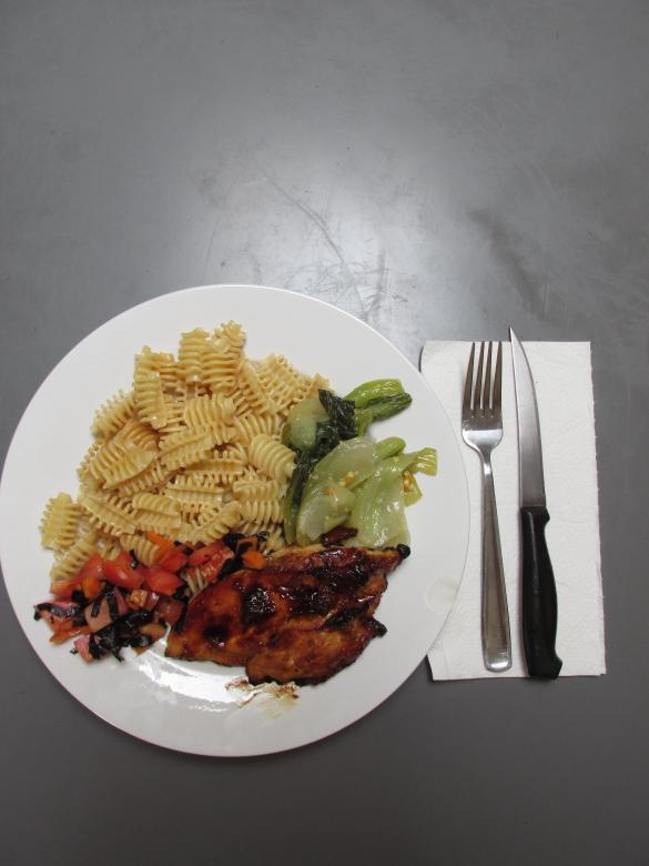 Free stock image of Homemade Grilled Chicken and Pasta created by Michiru Maeda
