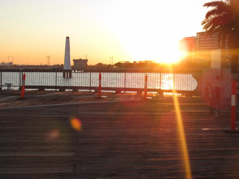 Free stock image of Sunset at St. Kilda pier created by Michiru Maeda