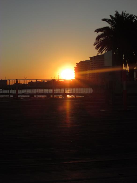 Free stock image of Sunset at St. Kilda pier created by Michiru Maeda
