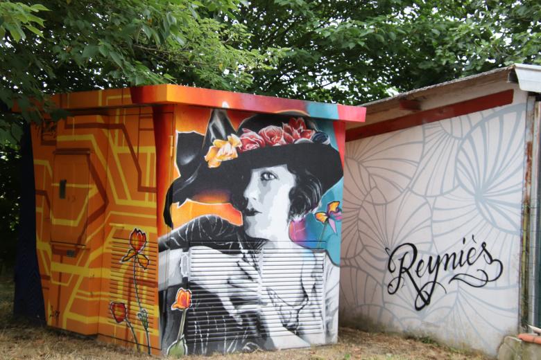 Free stock image of Street art on sheds created by GAIMARD Jacques