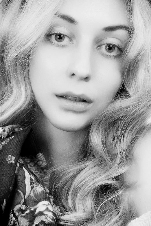 Free stock image of Blond Girl B&W Portrait created by Alexander Krivitskiy