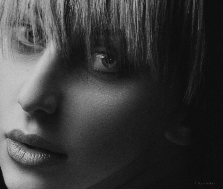 Free stock image of Beautiful Girl B&W Portrait created by Alexander Krivitskiy