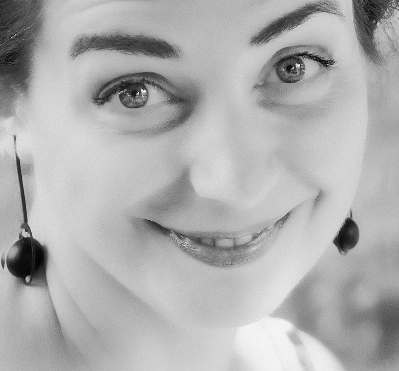 Free stock image of Smiling Woman B&W Portrait created by Alexander Krivitskiy