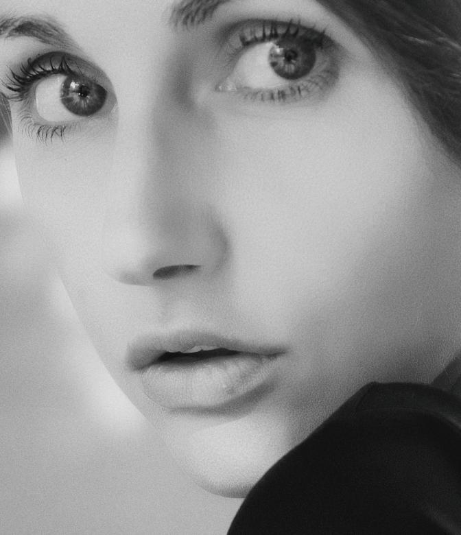 Free stock image of Surprised Girl Portrait - Black and White created by Alexander Krivitskiy