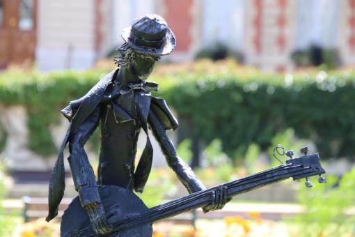 Bronze musician sculpture - Free Stock Photo
