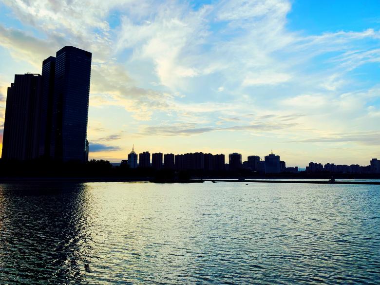 Free stock image of Beautiful blue sky by the river created by HongFei Li
