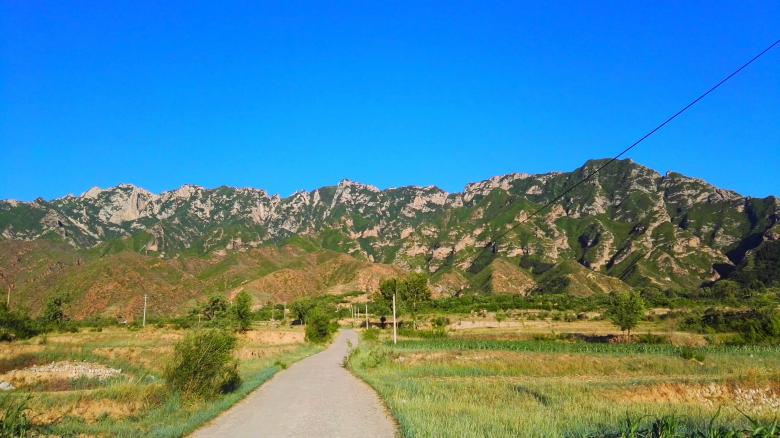 Free stock image of A path to the mountains created by HongFei Li