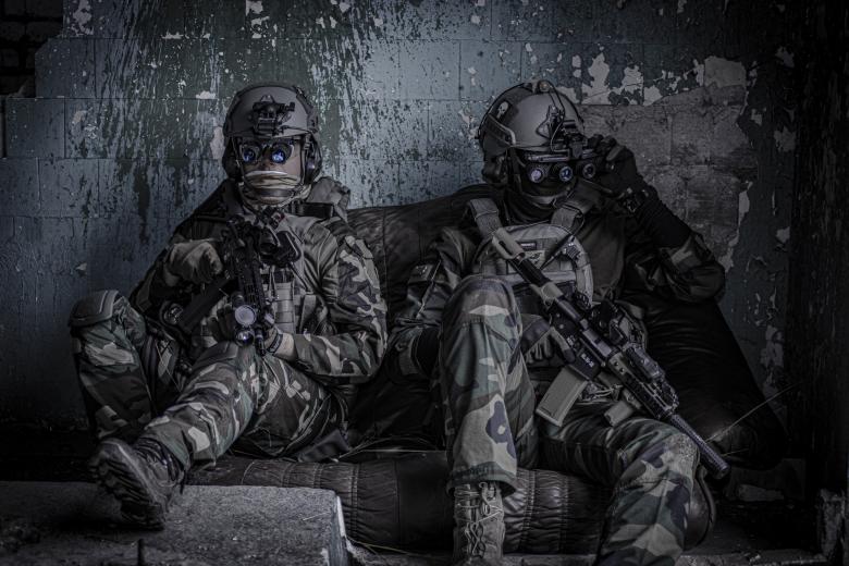 Free stock image of Two Soldiers with Airsoft Guns created by Specna Arms