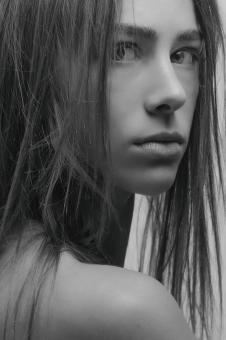 Free Stock Photo of Girl Portrait - Black and White