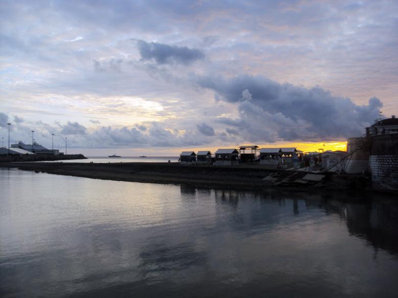 Free stock image of Sea and river - stunning sunset created by NomeVizualizzato
