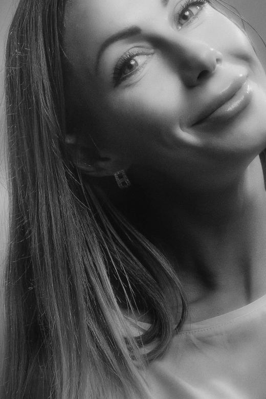 Free stock image of Smiling Girl Model - Black and White created by Alexander Krivitskiy