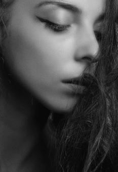 Free Stock Photo of Sensual Portrait of a Girl in Black and White