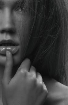 Free Stock Photo of Sexy Dark Hair Girl - Black and White Portrait