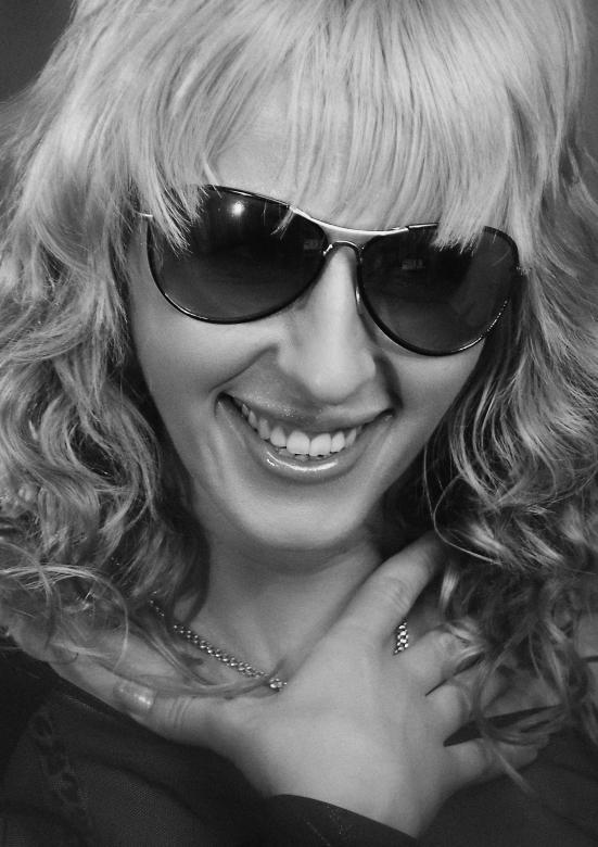 Free stock image of Blond Model with Sunglasses - Black and White Portrait created by Alexander Krivitskiy