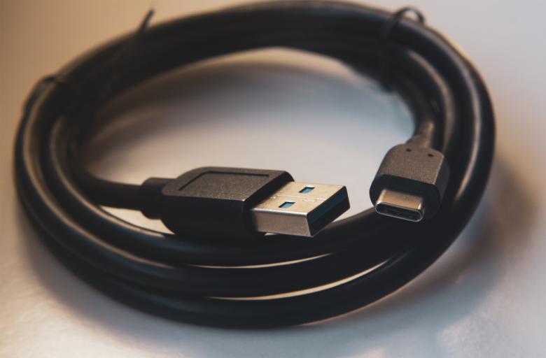 Free stock image of Coiled USB Cable created by Alen