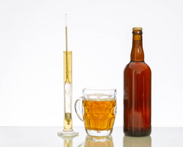 Free stock image of Hydrometer Reading for Beer created by Geoffrey Whiteway