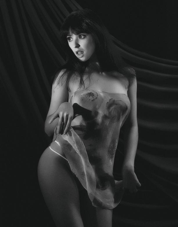 Free stock image of Girl in Studio - Black and White created by Alexander Krivitskiy